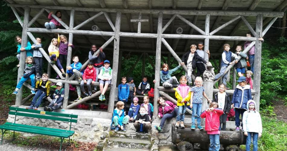 alle Kinder am Höttinger Bild